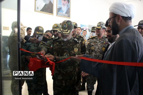 افتتاح نگارخانه مقاومت و برگزاری نشست تشریح یادواره شهدای ارتش در قم