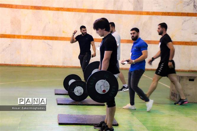 برگزاری فینال مسابقات کراسفیت کشوری در رباط کریم