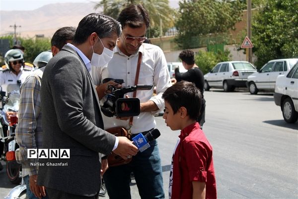 برپایی موکب دانش‌آموزی و فرهنگیان به‌مناسبت عید غدیر در شیراز