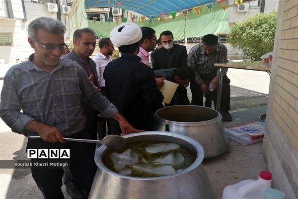 برپایی موکب دانش‌آموزی جشن غدیر در مدارس کازرون