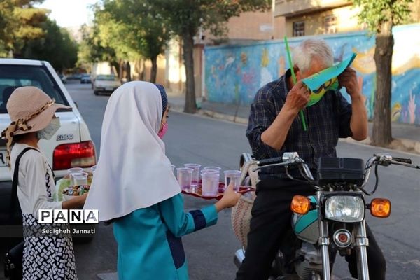 حضور پرشور دهه نودی‌های آباده در برپایی جشن عید غدیر