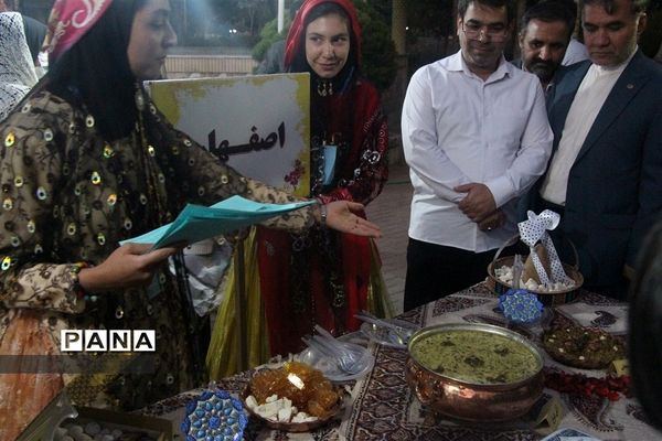 آشپزی دختران عشایر در جشنواره غذا