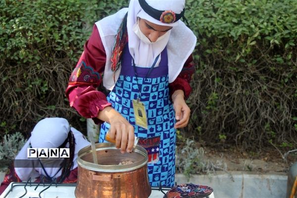 آشپزی دختران عشایر در جشنواره غذا