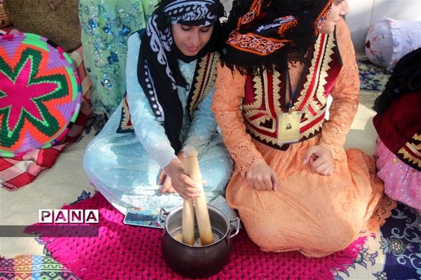 آشپزی دختران عشایر در جشنواره غذا