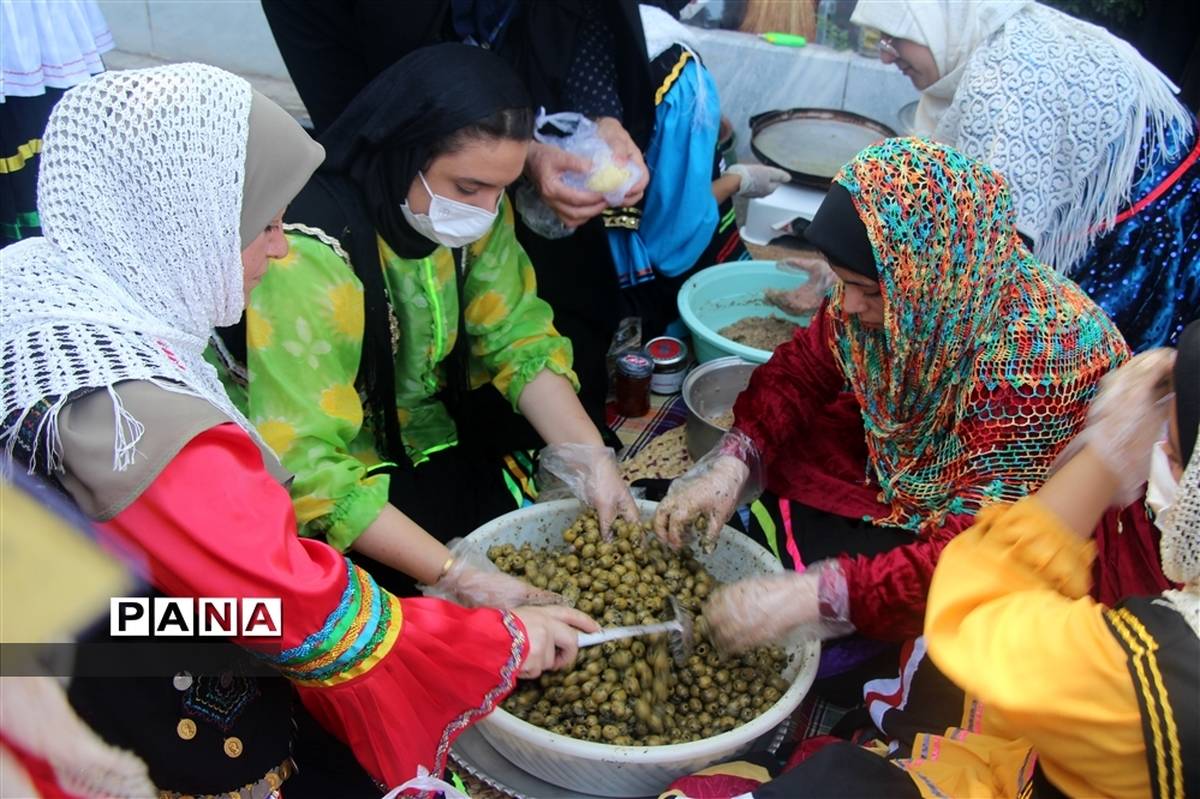 آشپزی دختران عشایر در جشنواره غذا