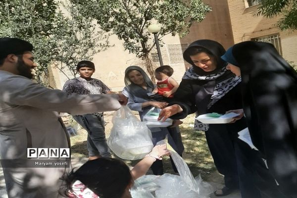 جشن همدلی و کمک به کودکان کار در شهرستان قرچک