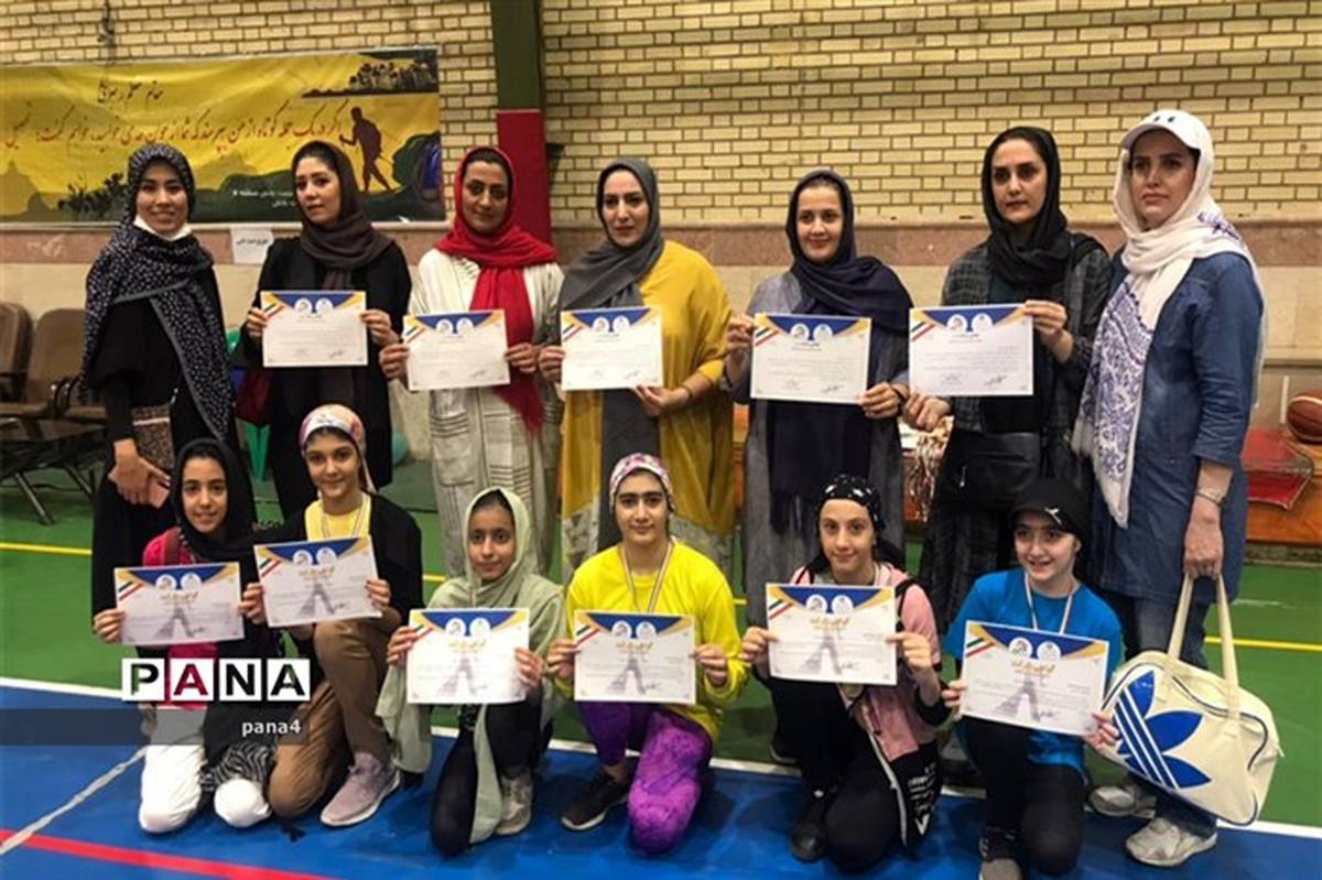 درخشش تیم منتخب مادر و دختر منطقه4 در مسابقات جشنواره مقطع ابتدایی دانش‌آموزان شهر تهران