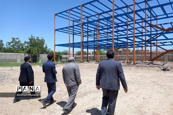 بازدید از پروژه‌های نیم تمام مشارکتی آموزش و پرورش کاشمر