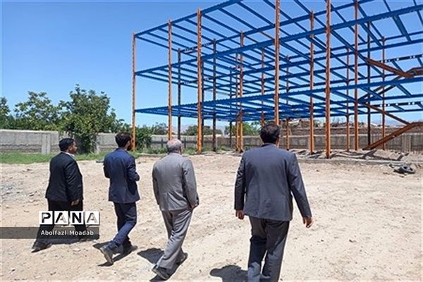 بازدید از پروژه‌های نیم تمام مشارکتی آموزش و پرورش کاشمر