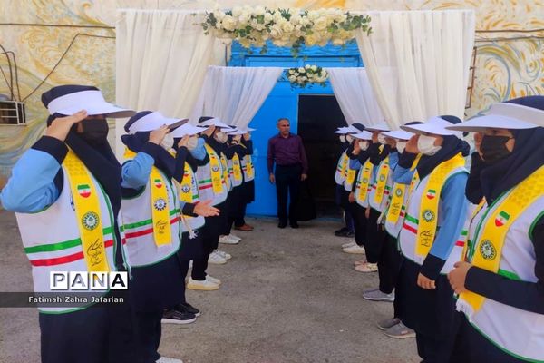 مراسم تجلیل از تلاشگران ماندگار ۳ در آموزش و پرورش امیدیه