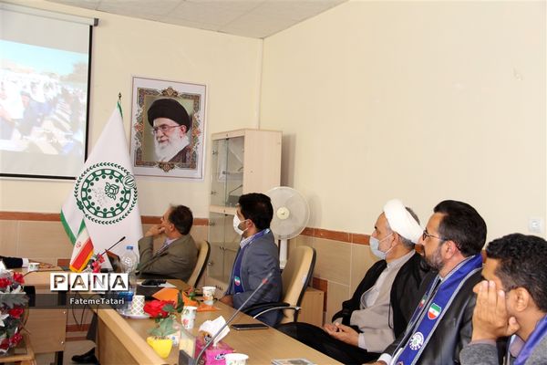 نشست هم‌اندیشی مدیران سازمان دانش‌آموزی با مدیرکل آموزش و پرورش خراسان شمالی