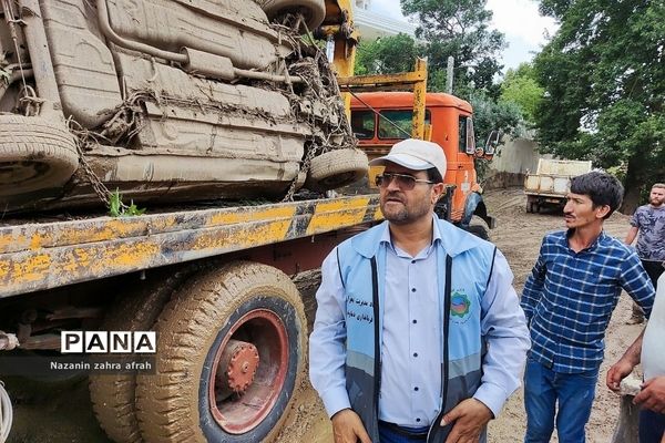 بازدید میدانی مسئولان شهرستان دماوند از روستاهای سیل‌زده رودهن