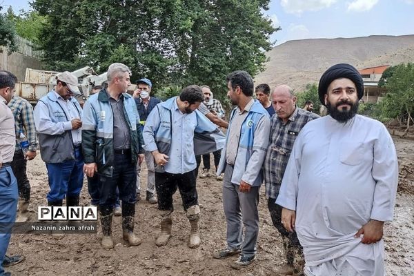 بازدید میدانی مسئولان شهرستان دماوند از روستاهای سیل‌زده رودهن