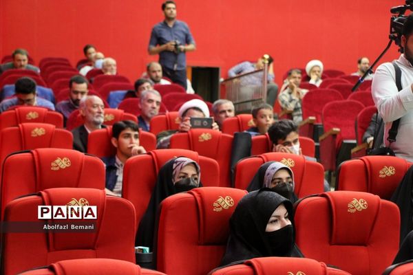 رونمایی از کتاب «وقتی بابا رئیس بود»-2