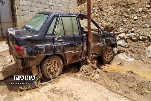 امداد‌رسانی به مردم سیل‌زده روستای بارده شهرستان بن