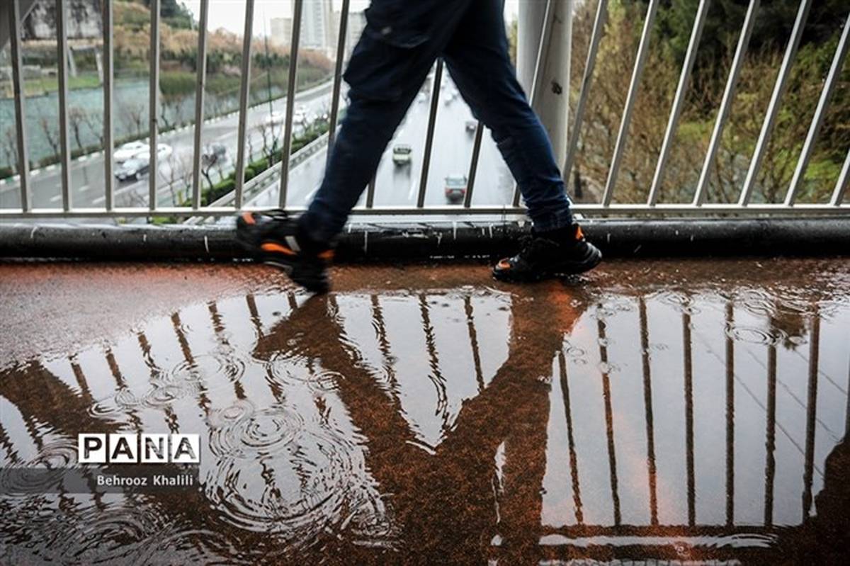 تداوم بارش در تهران تا فردا؛ دمای هوا افزایش می‌یابد