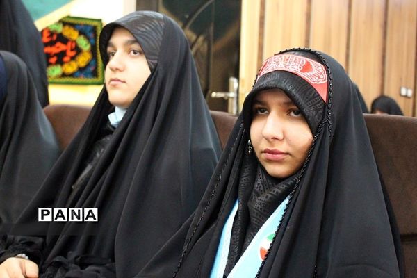 بازدید مسئولان سازمان دانش‌آموزی استان فارس از روند برگزاری همایش دختران بانوی بهشت