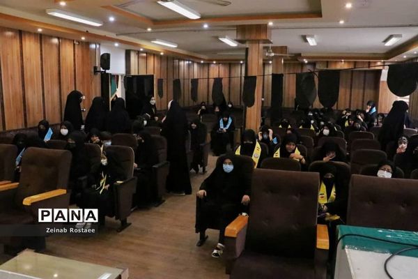 برگزاری همایش دختران بانوی بهشت ویژه دانش‌آموزان عضو سازمان دانش‌آموزی در ناحیه 2 شیراز