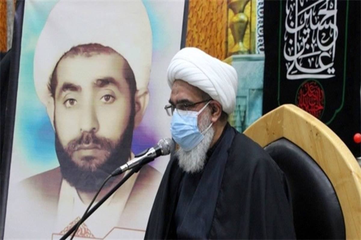شهید ابوتراب عاشوری پرچم‌دار انقلاب اسلامی در استان بوشهر بود