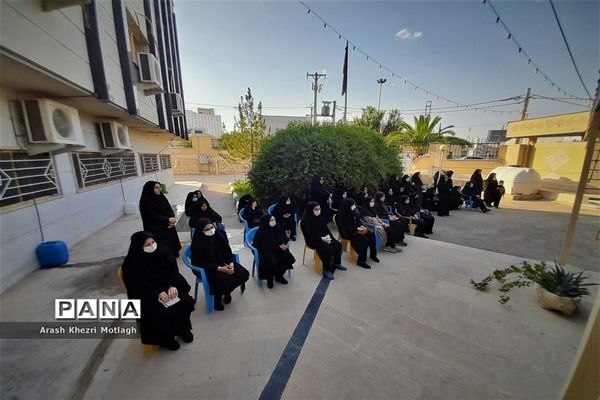 برگزاری مراسم عزاداری حسینی مقابل در آموزش و پرورش کازرون-۲