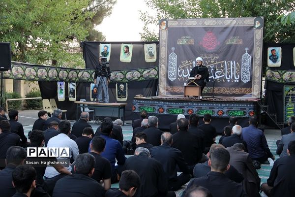 سوگواری هیات فرهنگیان آموزش و پرورش اسلامشهر در شب تاسوعای حسینی
