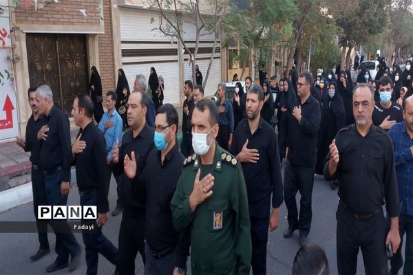 برگزاری مراسم احلی من العسل در اردستان