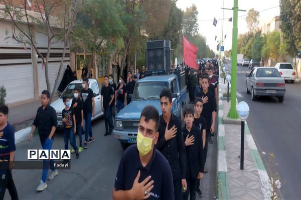 برگزاری مراسم احلی من العسل در اردستان