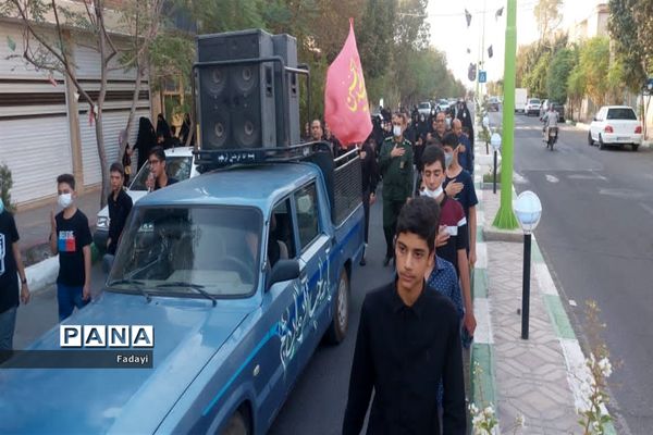 برگزاری مراسم احلی من العسل در اردستان