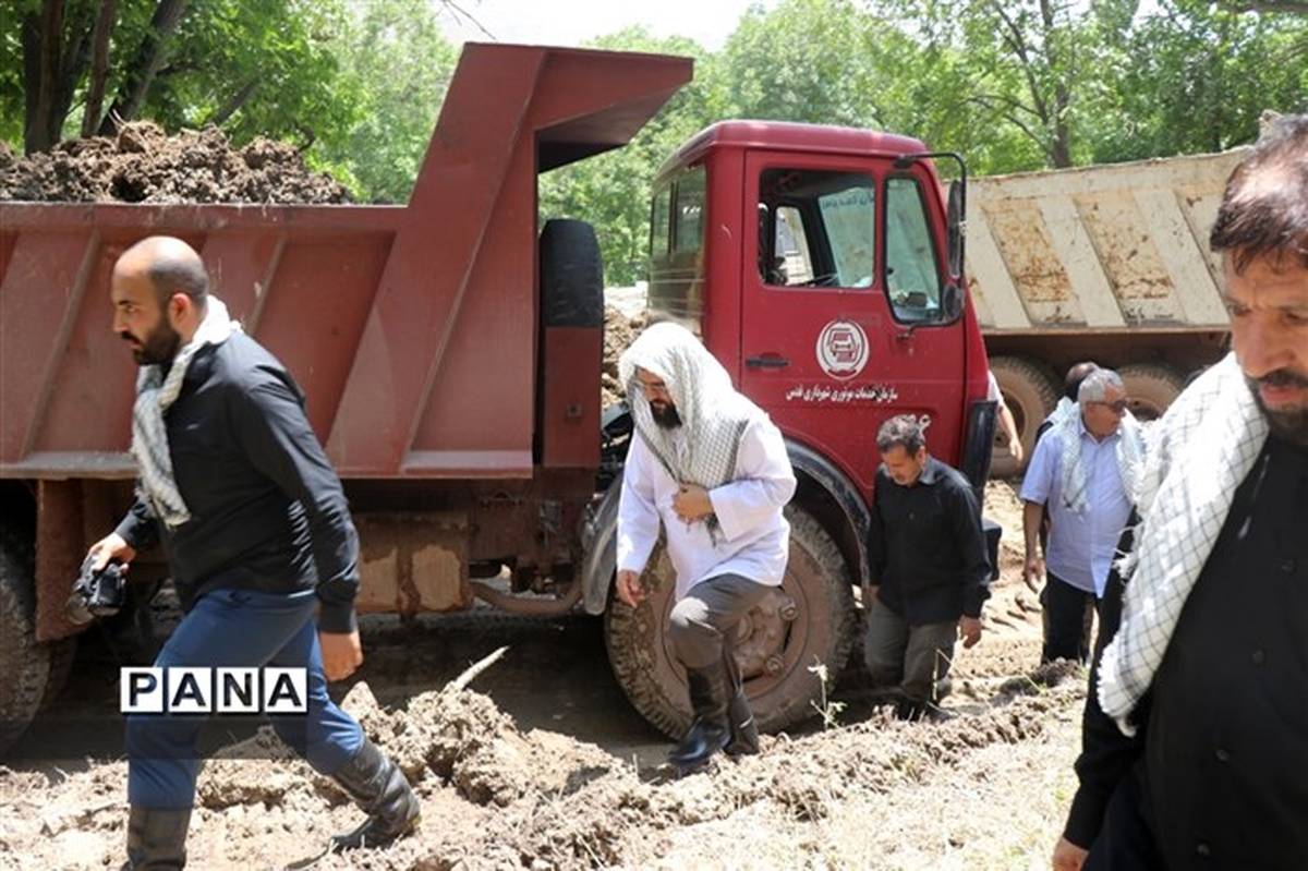 امکانات وزارت نفت به مناطق سیل‌زده فیروزکوه اعزام شد