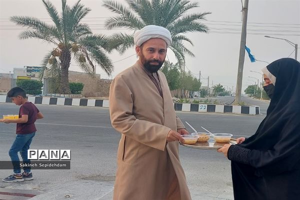 ایستگاه صلواتی حضرت قاسم ابن الحسن به همت دانش‌آموزان شهر اشکنان
