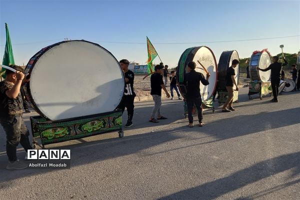 برگزاری هیات زنجیرزنی دانش‌آموزی در دهنو خلیل‌آباد