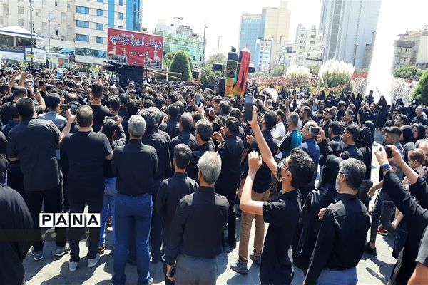 مراسم تاسوعای حسینی  در مشهد مقدس