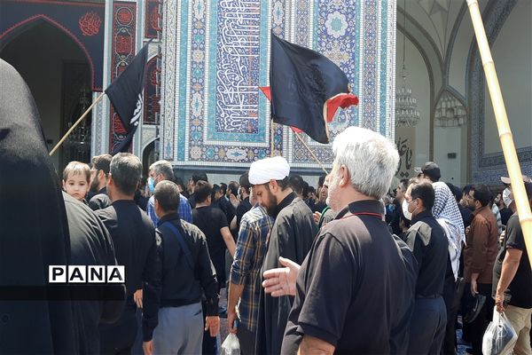 مراسم تاسوعای حسینی  در مشهد مقدس