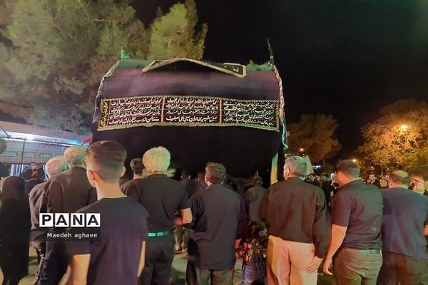 برگزاری  مراسم تاسوعا و نخل گردانی در گناباد