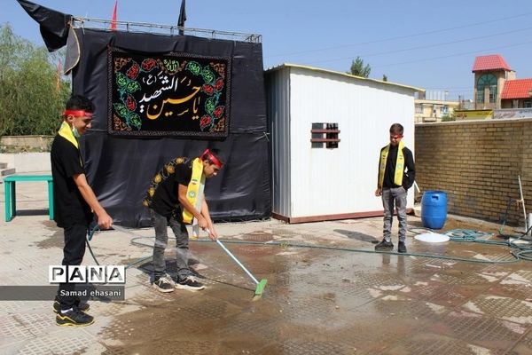 برپایی موکب سازمان دانش‌آموزی کهگیلویه و بویراحمد در روز عاشورای حسینی