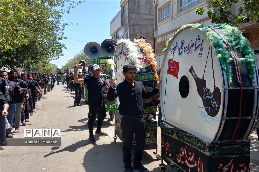 بزرگترین همایش روز عاشورای حسینی در دهنو، خلیل‌آباد