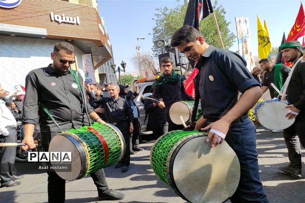 تشییع باشکوه سید الشهدای مدافعان حرم در شیراز