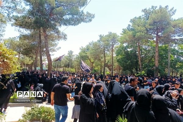 مراسم عزاداری عاشورای حسینی در شهرستان بهارستان