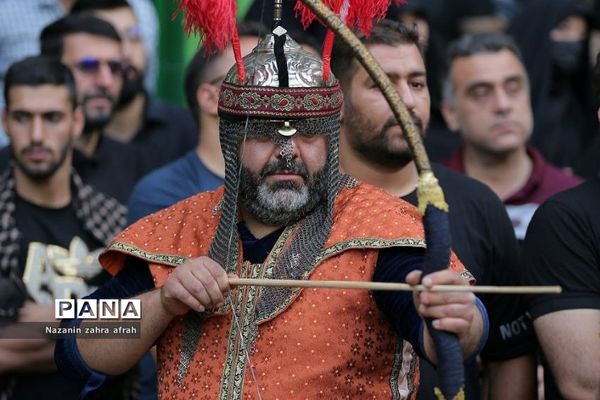 مراسم تعزیه‌خوانی در رینه لاریجان