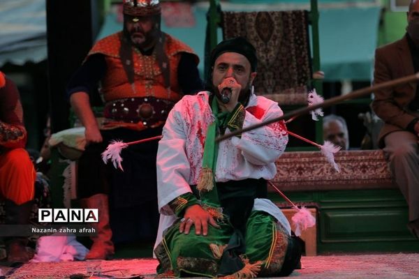 مراسم تعزیه‌خوانی در رینه لاریجان
