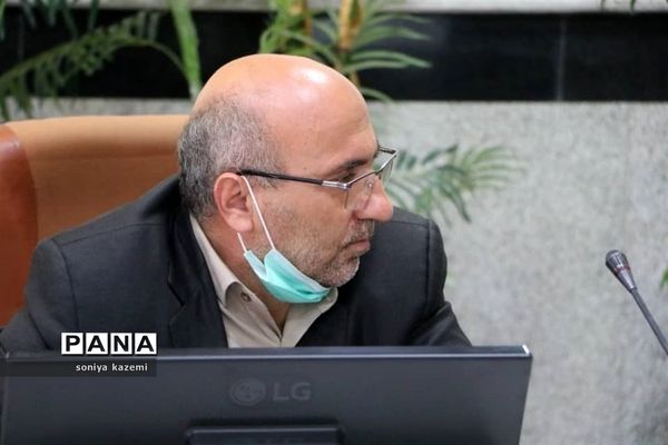 نشست کارگروه بازماندگان از تحصیل در ساری