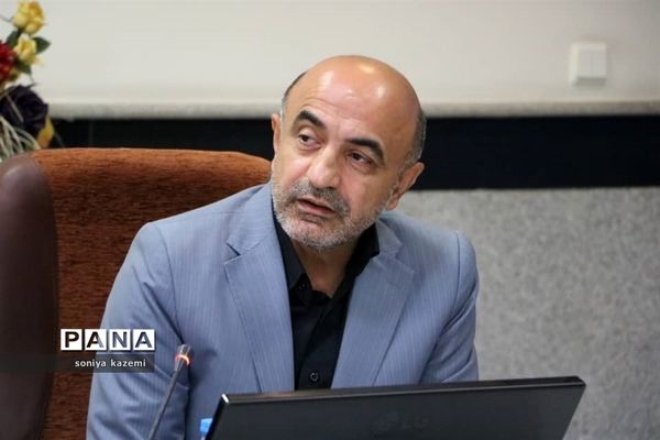 نشست کارگروه بازماندگان از تحصیل در ساری