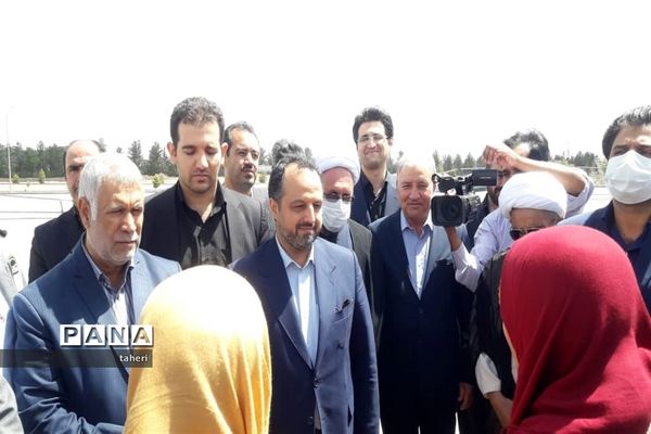 افتتاح طرح‌های اقتصادی گهر زمین توسط وزیر اقتصاد و دارایی