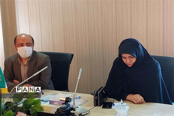 تجلیل از دانش‌آموز خبرنگاران پانا زنجان توسط مدیرکل آموزش و پرورش