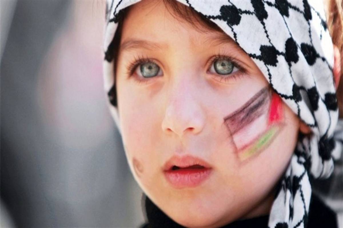 دکلمه‌خوانی خبرنگار پانا برای ‌کودکان فلسطینی/ فیلم