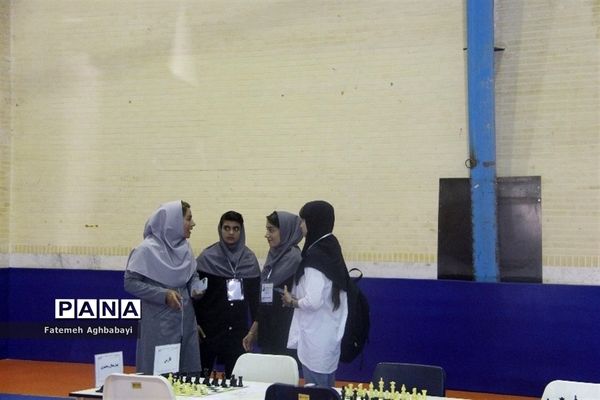 آغاز مسابقات شطرنج دانش‌آموزان دختر در شهرکرد