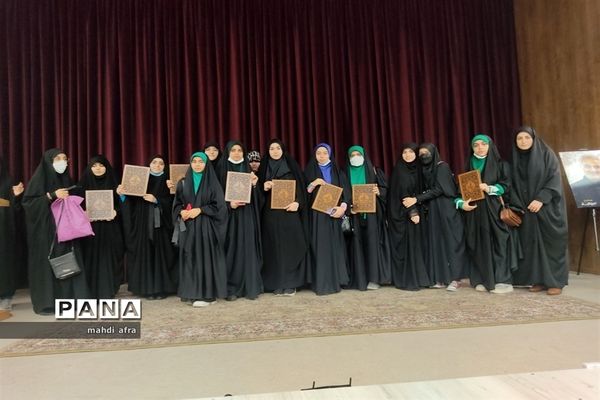 استقبال از دانش‌آموزان برتر قرآنی چهلمین دوره مسابقات قرآن، عترت و نماز کشور در فرودگاه بین‌المللی اهواز