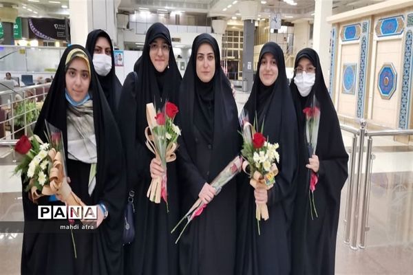 استقبال از دانش‌آموزان برتر قرآنی چهلمین دوره مسابقات قرآن، عترت و نماز کشور در فرودگاه بین‌المللی اهواز