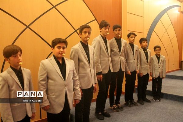 برگزاری همایش دختران مکتبی در قم