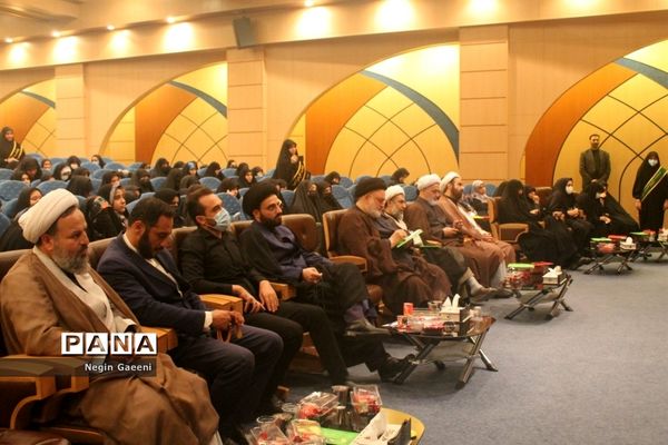 برگزاری همایش دختران مکتبی در قم
